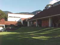 �n�C�����h�z�e��